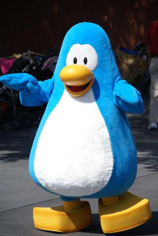 today i learned that there were club penguin mascot costumes v0 dzy2aafgj58b1