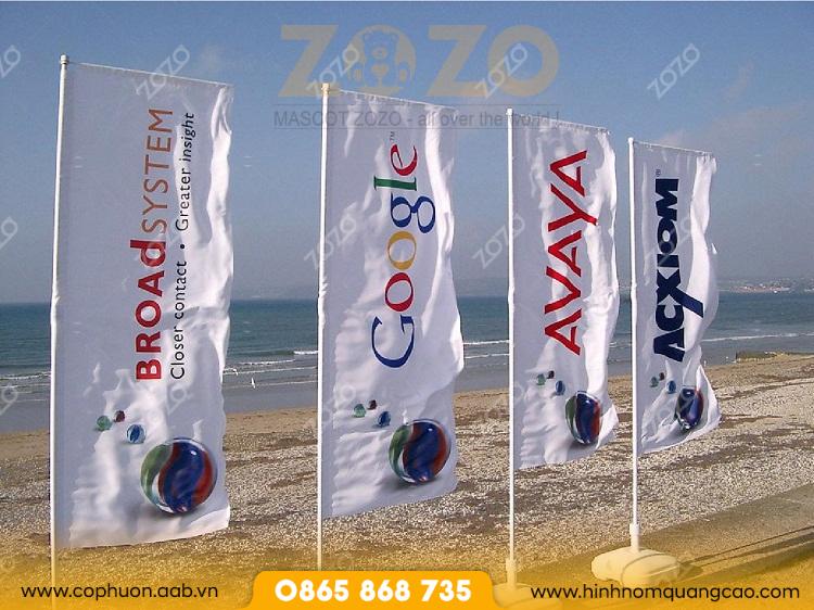 Cờ Phướn Bãi Biển Giá Rẻ 3 Cờ phướn Showroom ô tô