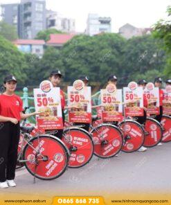 Cờ phướn Roadshow diễu hành đường phố