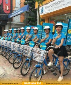 Cờ phướn Roadshow phổ biến 2025 7 Cờ phướn Roadshow diễu hành đường phố