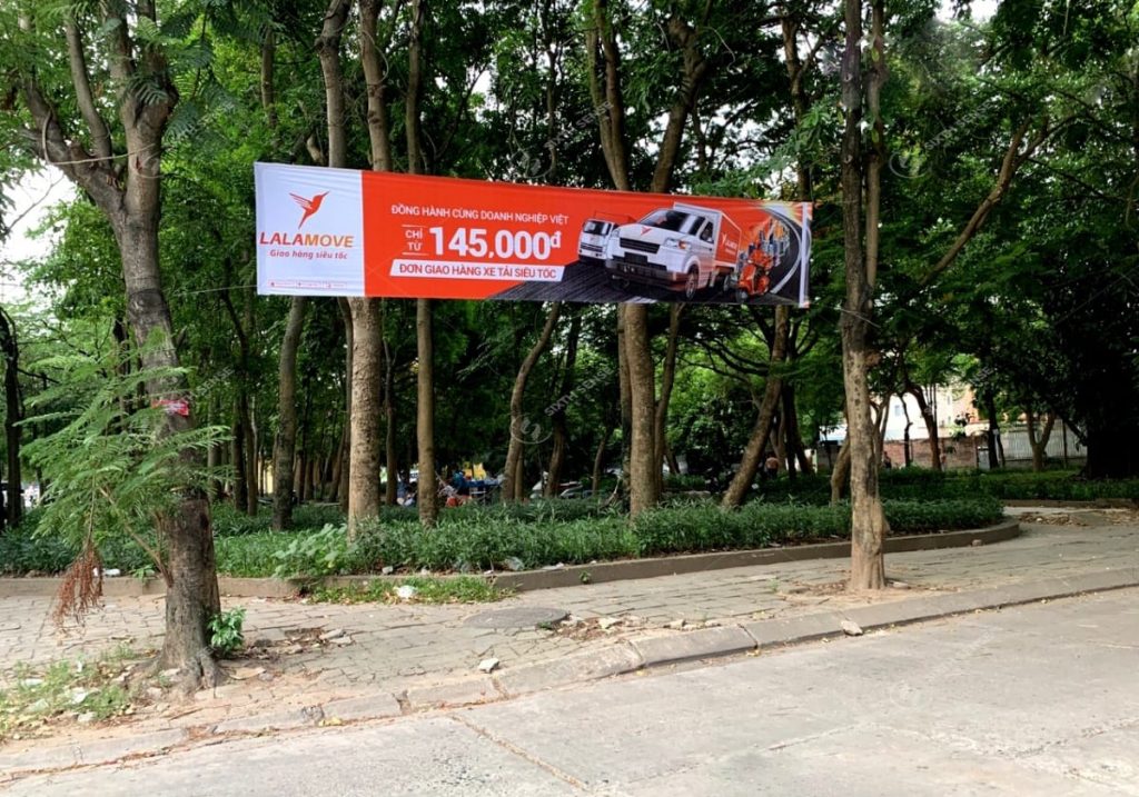 Vì sao nên sử dụng cờ phướn cho chiến dịch marketing? 2 5 lý do nên sử dụng cờ phướn cho chiến dịch marketing