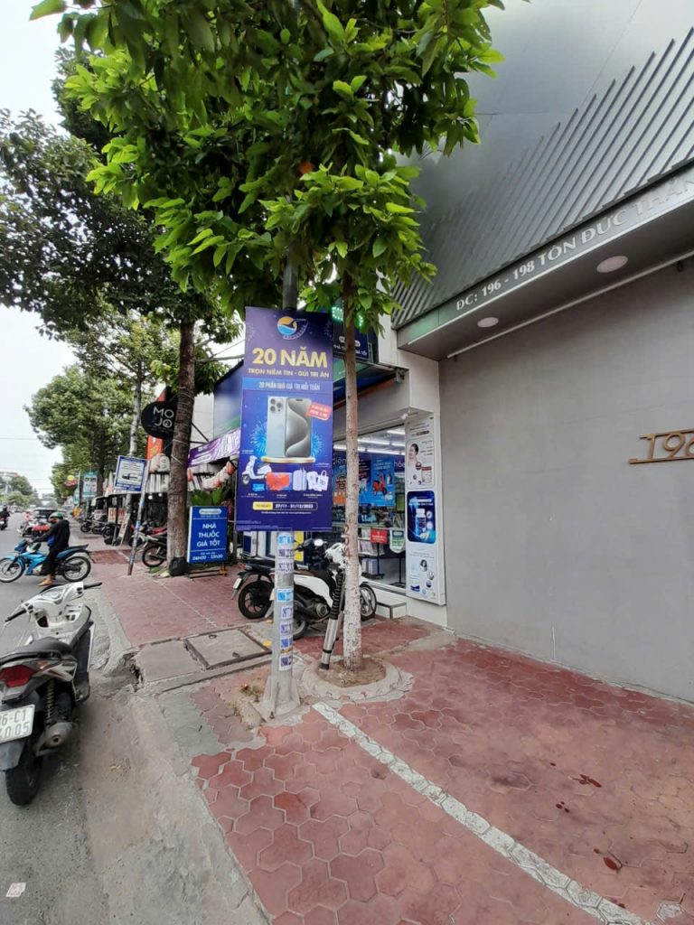 Có nên sử dụng cờ phướn truyền thông hay không? 2 Có nên sử dụng cờ phướn truyền thông hay không?