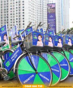 Trang chủ 152 Cờ phướn Roadshow diễu hành đường phố