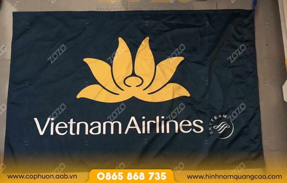 Cờ công ty in slogan may sẵn 2 Cờ doanh nghiệp in Logo chất lượng cao