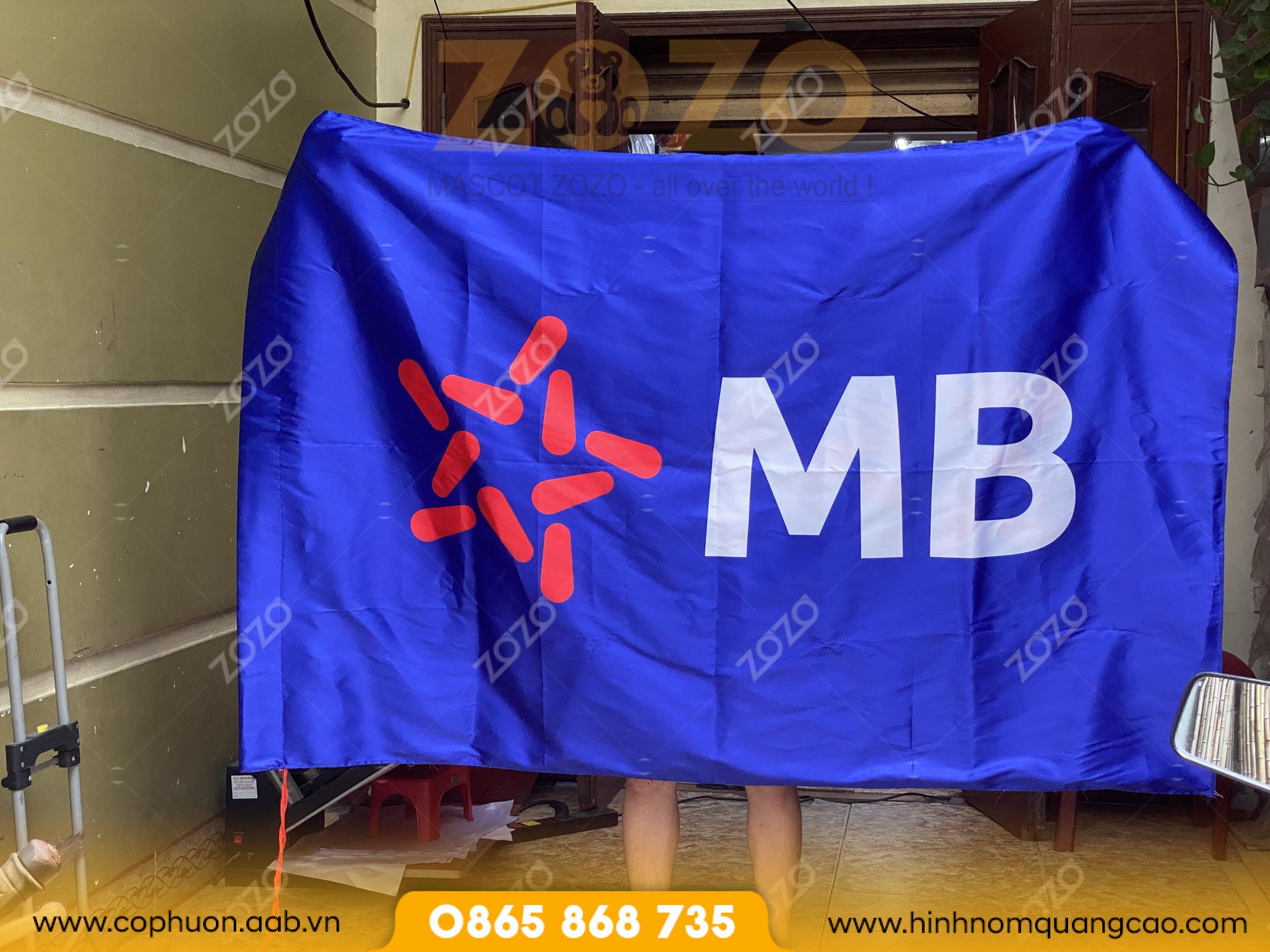 Cờ công ty treo văn phòng may theo yêu cầu 3 Cờ công ty giá rẻ in ấn sắc nét