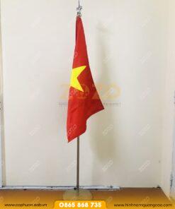 Cờ để bàn 1 lá may sẵn