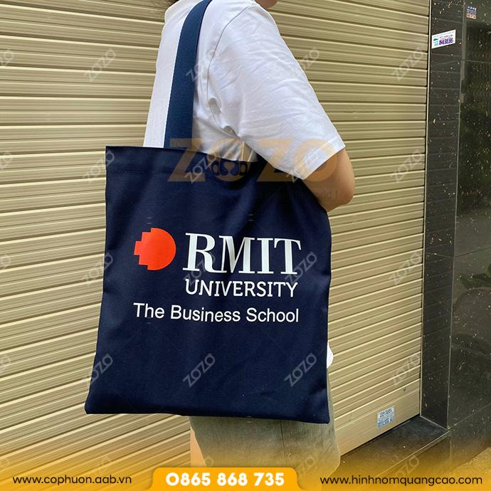 Túi vải không dệt in logo công ty thiết kế độc quyền 3 Túi vải không dệt in logo công ty thiết kế độc quyền