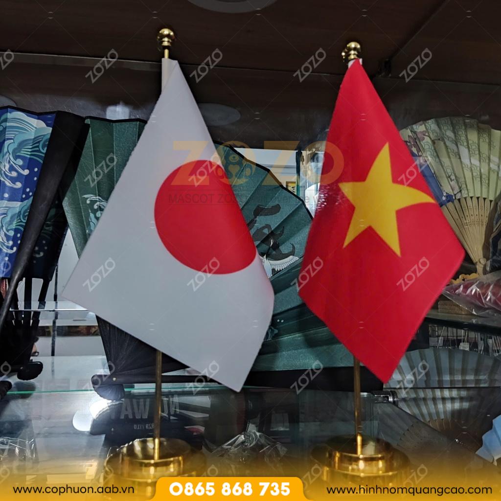 Cờ để bàn Việt Nam - Nhật Bản may sẵn 2 Cờ để bàn Việt Nam – Nhật Bản may sẵn