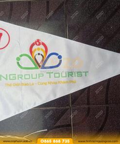 Cờ dẫn tour thiết kế chuyên nghiệp