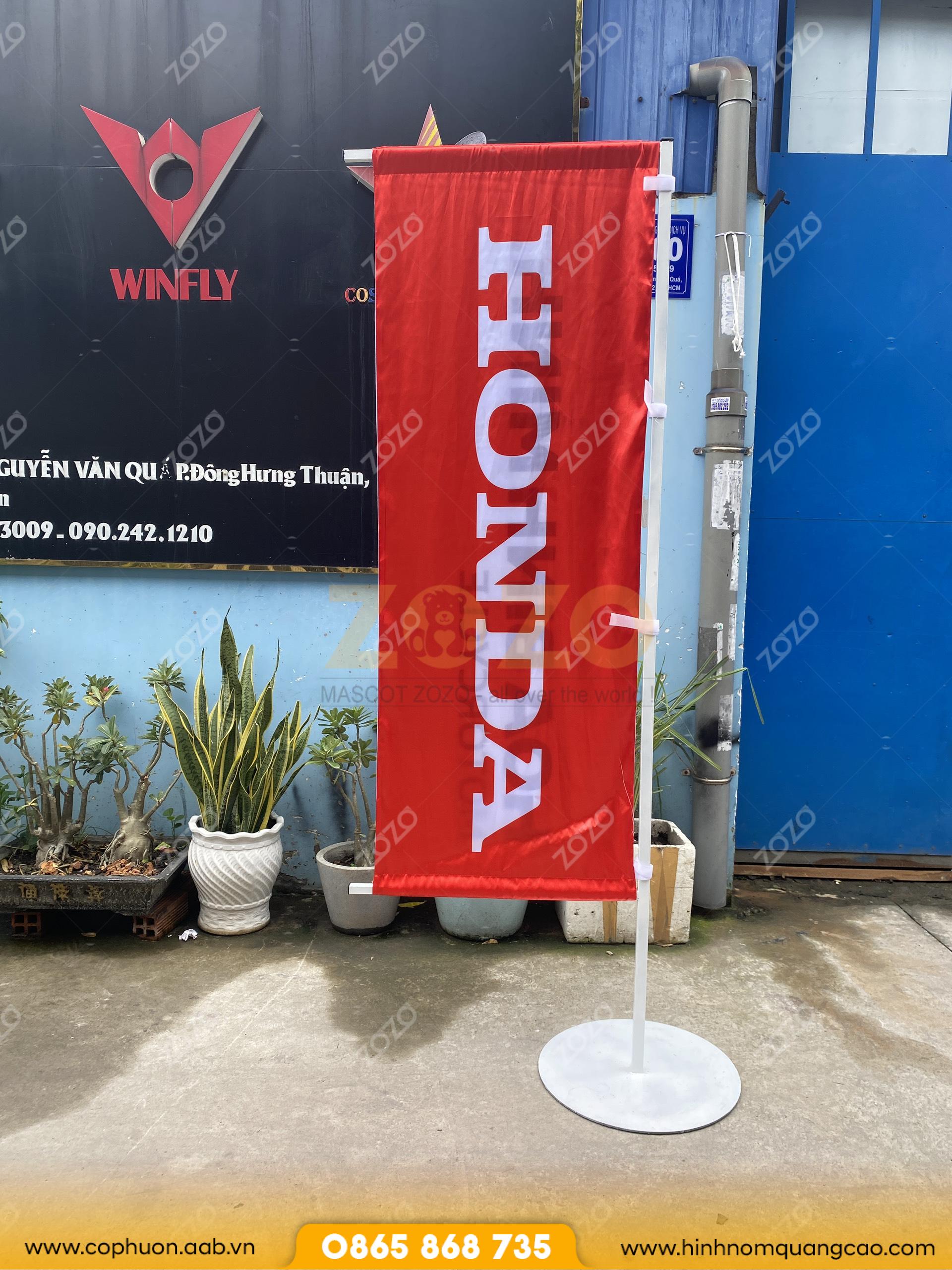 Cờ Phướn Chữ Nhật Thiết Kế Độc Quyền 5 Cờ Phướn Chữ Nhật Quảng Cáo Ngoài Trời – Thiết Kế & In Ấn Tại Xưởng ZoZo