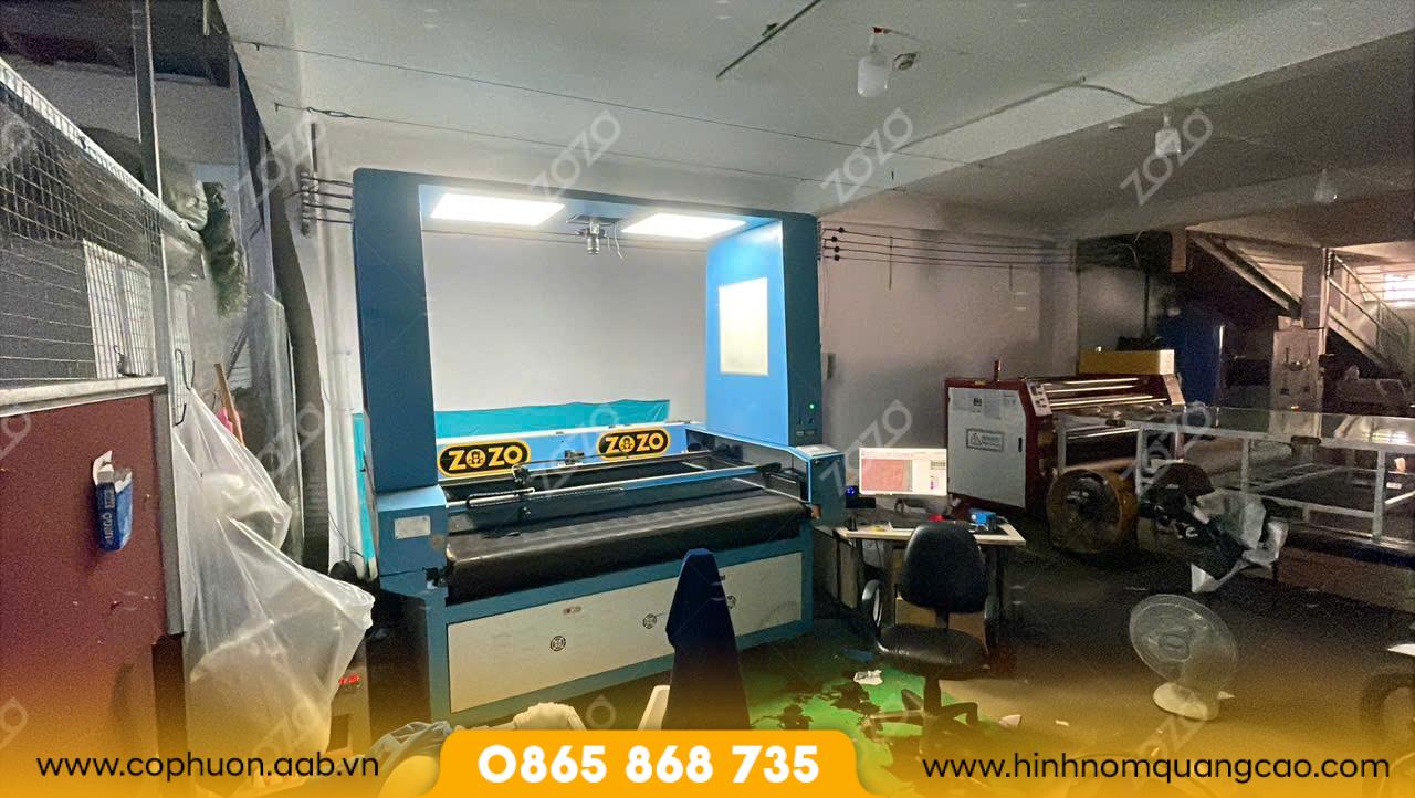 Quy Trình Cắt Vải Laser Chuyên Nghiệp – Công Nghệ Gia Công Chính Xác Tại Xưởng ZoZo 3 Quy Trình Cắt Vải Laser Chuyên Nghiệp – Công Nghệ Gia Công Chính Xác Tại Xưởng ZoZo