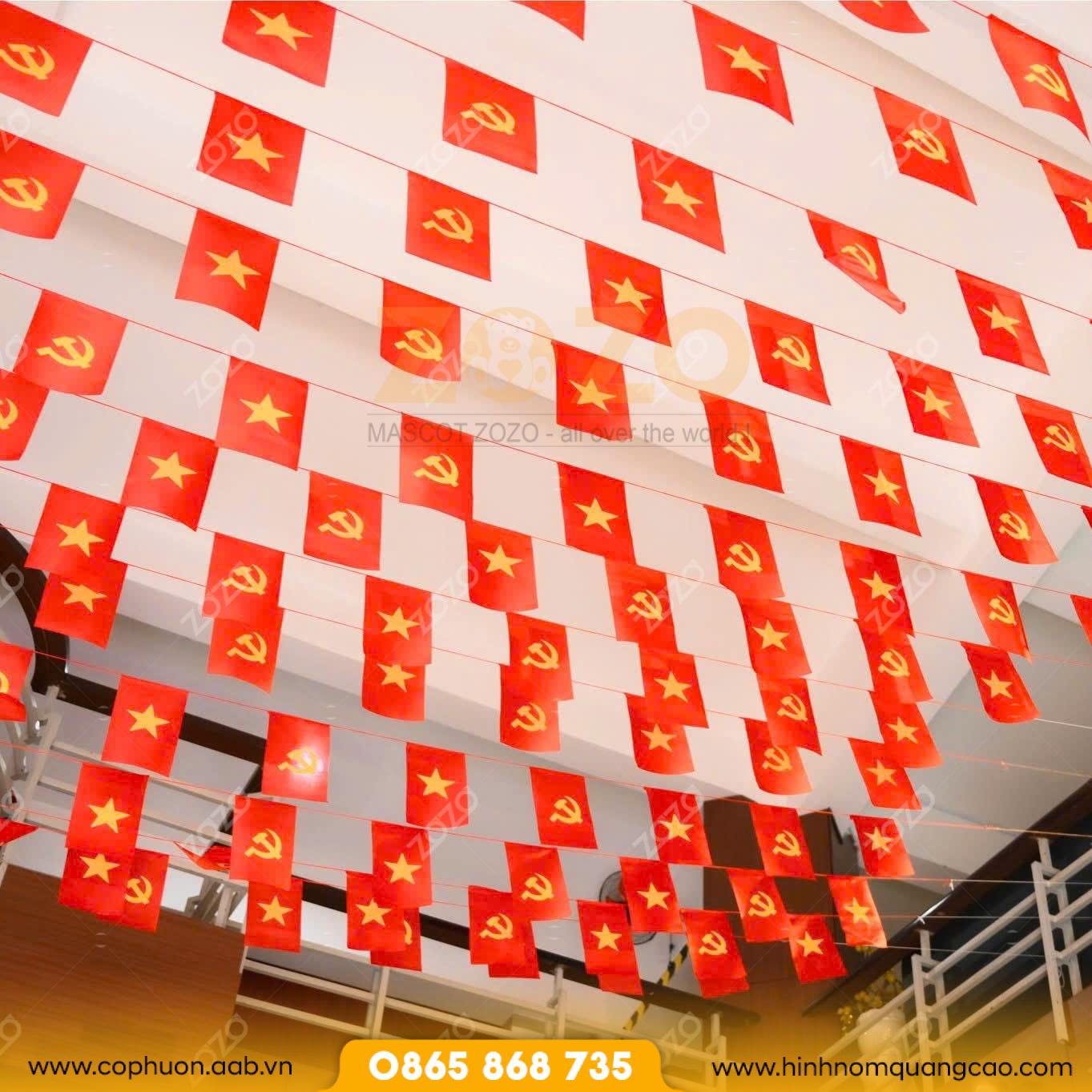 Sử dụng cờ vải theo yêu cầu để trang trí lễ hội, sự kiện cộng đồng.